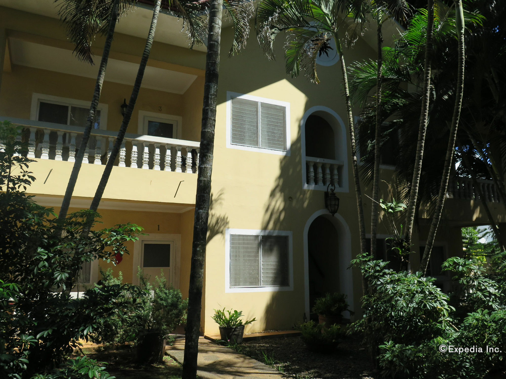 Sun Apartelle Panglao Buitenkant foto