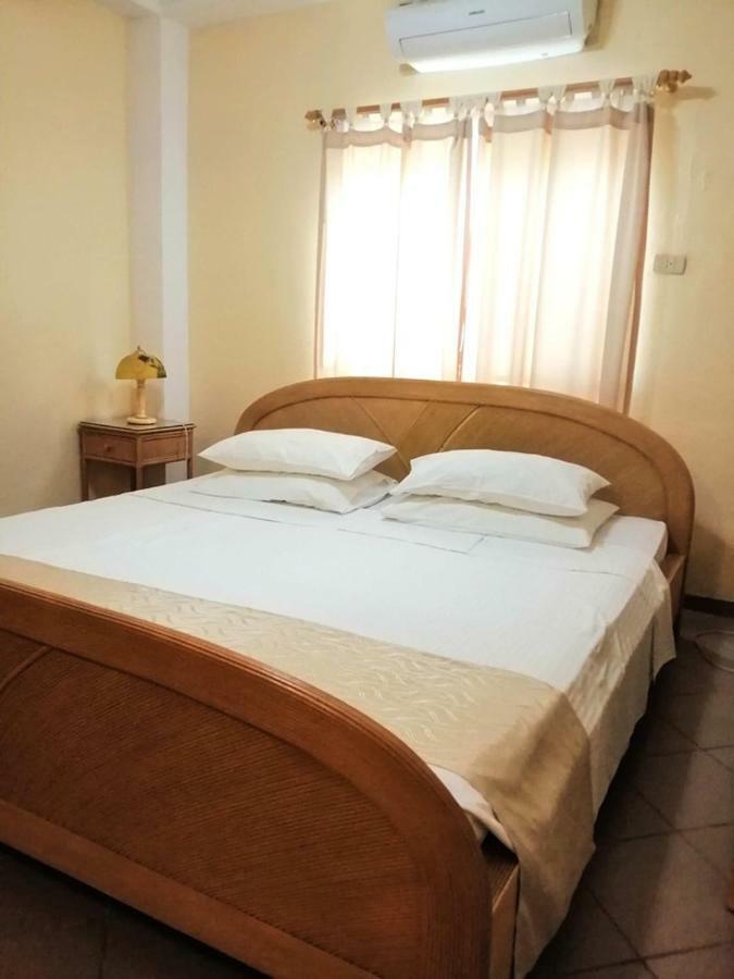 Sun Apartelle Panglao Buitenkant foto